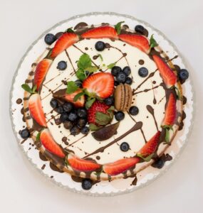 a cake, dessert, meal, candy, roasted, bake, fruit, baking, sweets, chocolate